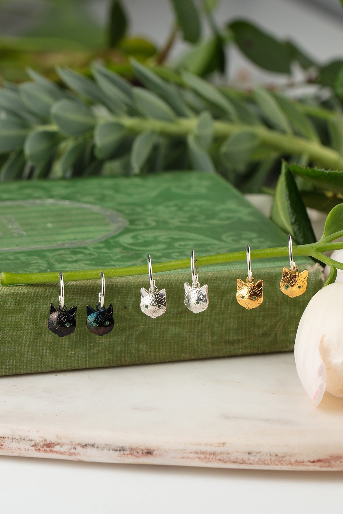 cats eye earrings