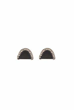deco petal stud earrings - small